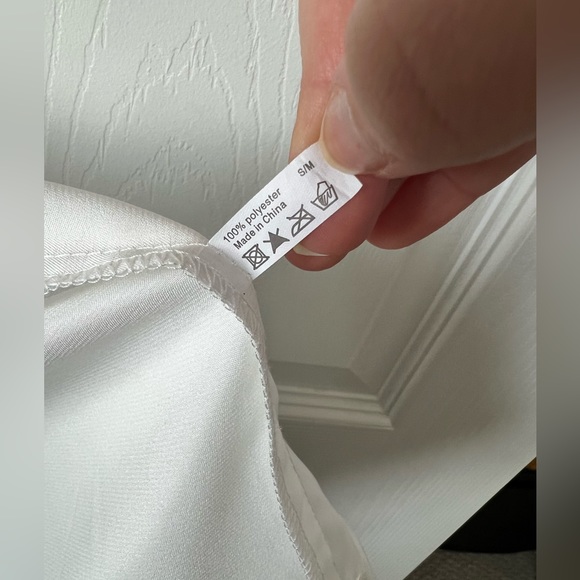 Sale! White Satin Robe - Picture 5 of 10